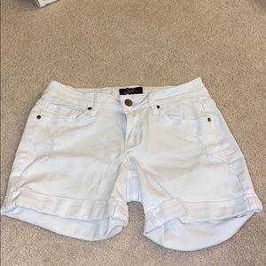 Earl Jean White Jean Shorts (size 4)